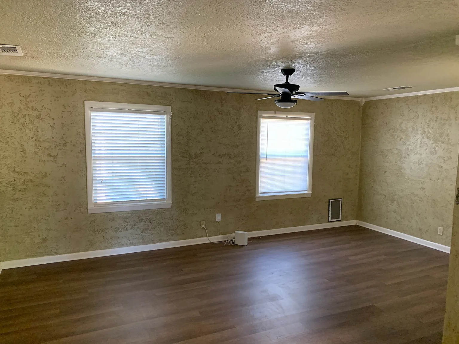 2 bed, 876 sqft, $1,200 — Photo 4