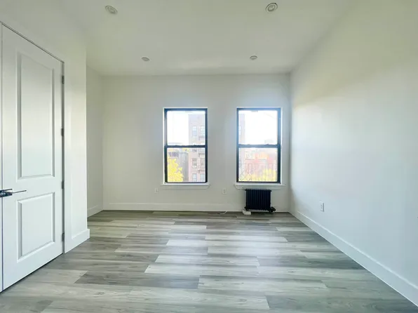 637 Saint Mark's Avenue image 1 of 6