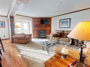 203 Summit Dr #B, Snowshoe, WV 26209