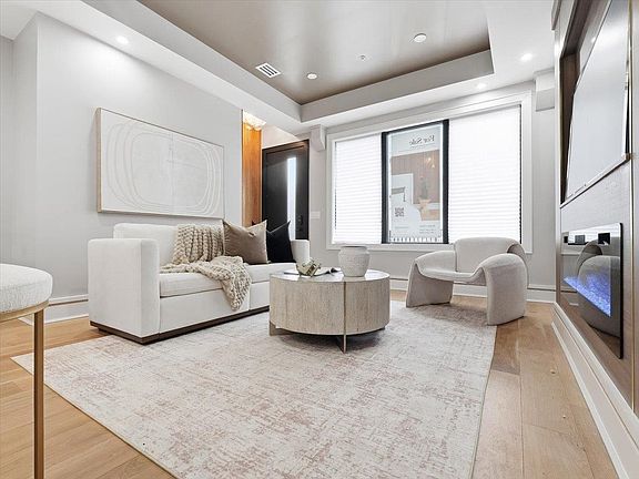 5th image of 134 Hancock Ave #101