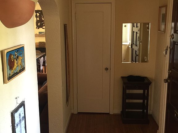 Foyer/Main Entry
