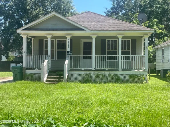 6211 W Forrest St, Bay Saint Louis, MS 39520