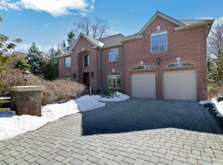 38 Laurence Ct, Closter, NJ 07624