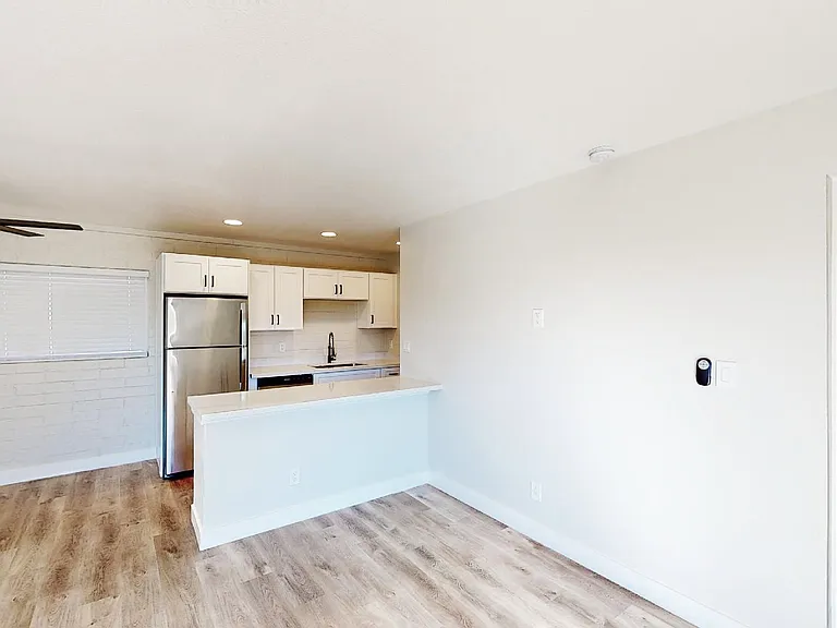 1714 E Ocotillo Rd — Photo 3