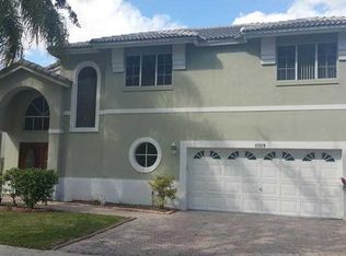 11315 Roundelay Rd, Hollywood, FL 33026