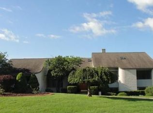 205 High Orchard Dr, Ann Arbor, MI 48105