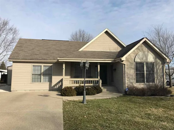 1145 W Warren St, Mitchell, IN 47446