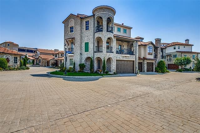 1st image of 612 Sea Side Ln