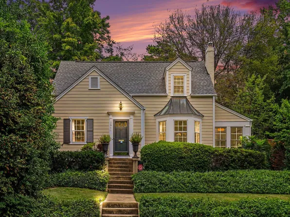 2511 Kenmore Dr, Raleigh, NC 27608