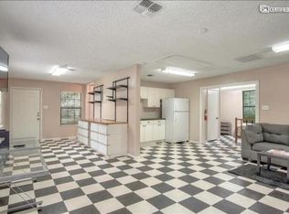 4750 View Dr #2, San Antonio, TX 78228