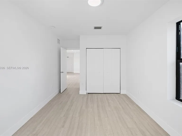 1721 SW 13th St #4 — Photo 14
