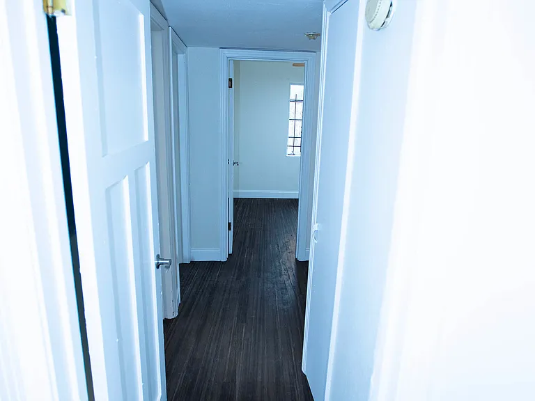1355 W 13th St — Photo 20