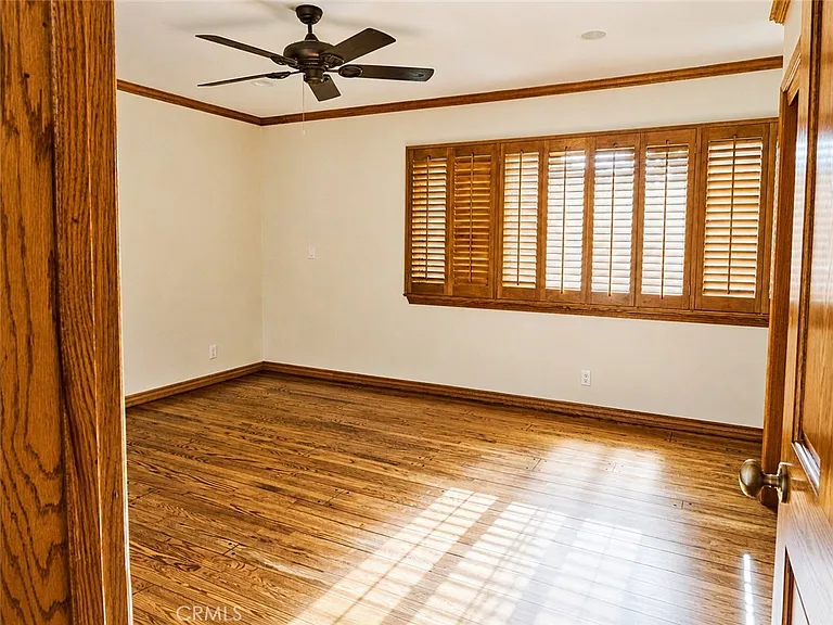 4720 Hayman Ave — Photo 29