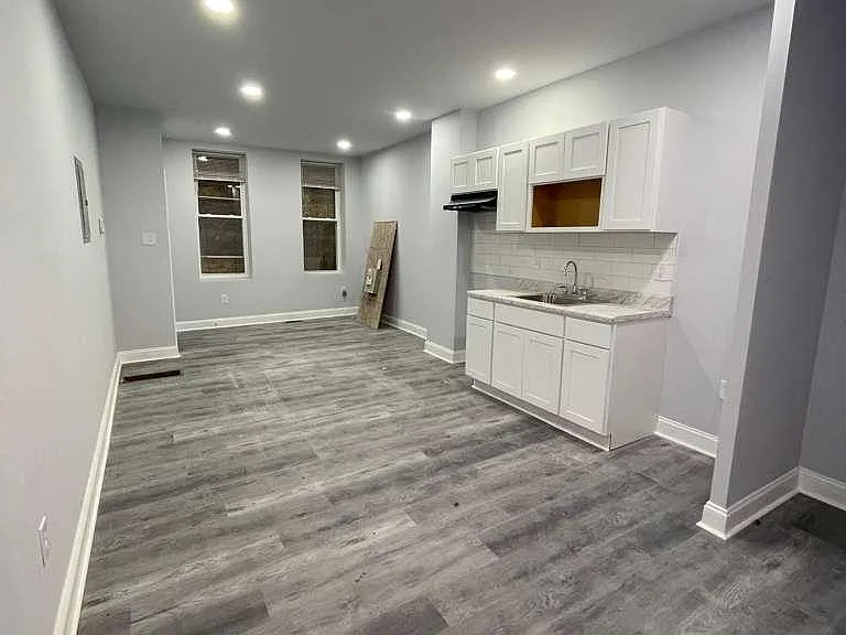 1212 W Allegheny Ave #A — Photo 1