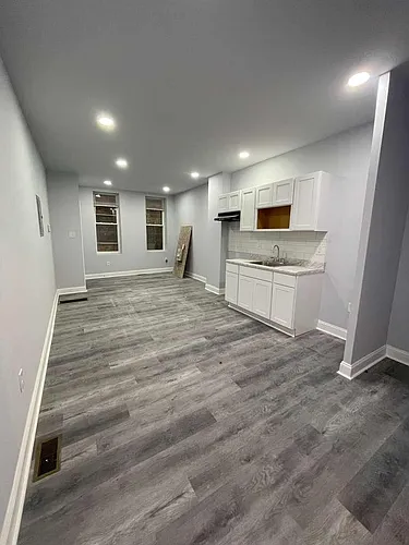 1212 W Allegheny Ave #A Photo 1