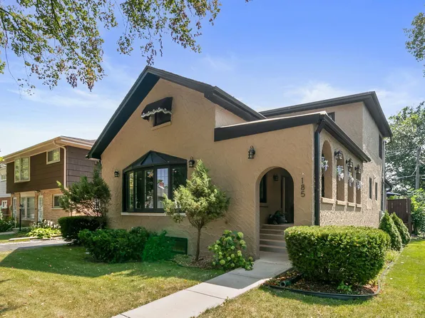 185 E Burlington St, Riverside, IL 60546