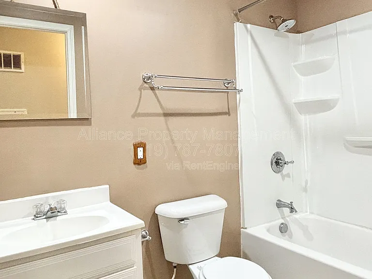 212 Oxbow Dr — Photo 24
