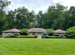 7245 Lee Rd, Westerville, OH 43081