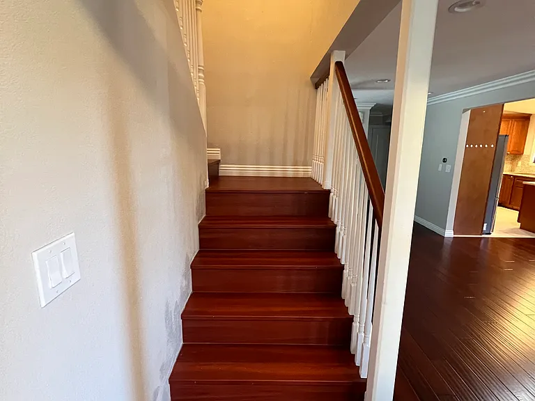 1294 Crowley Ave — Photo 10