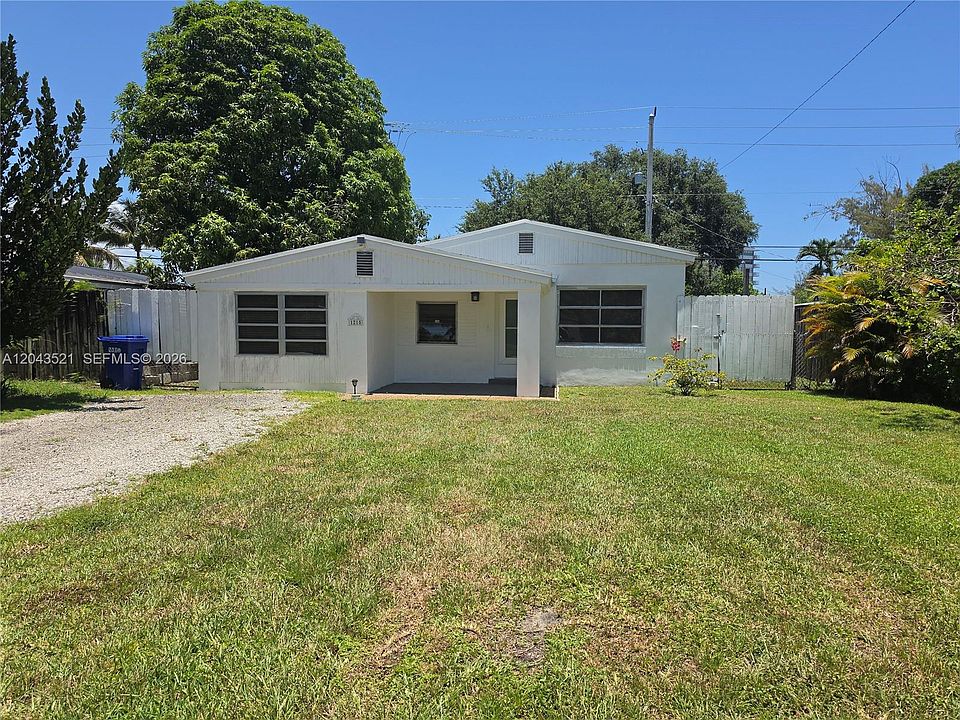 1st image of 1215 NE 182nd St