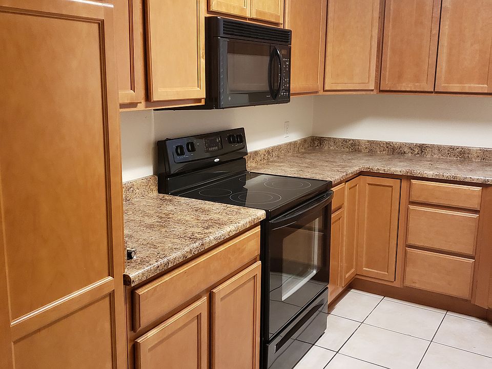 1st image of 9260 N 47th Ct