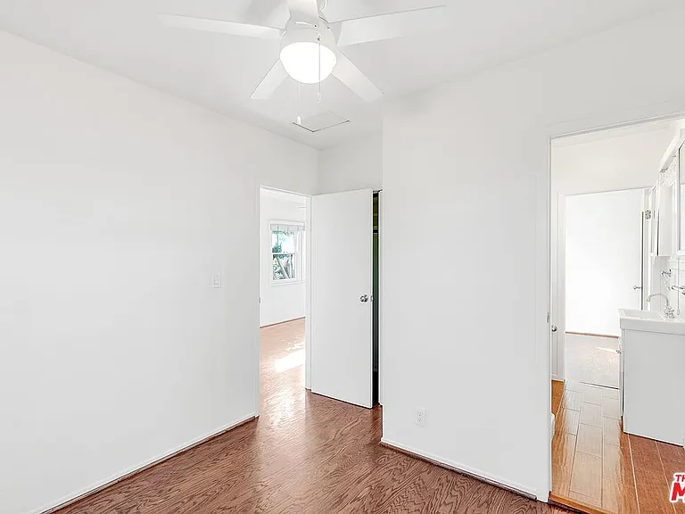 608 7th Ave — Photo 18