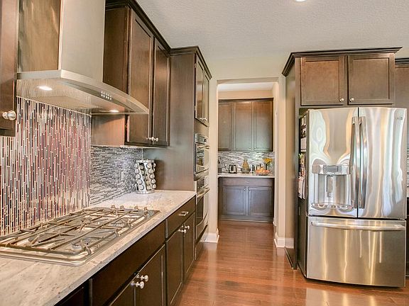 5th image of 6055 Zanzibar Ln N
