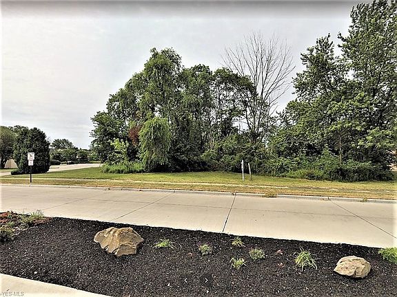 2nd image of Skyview Dr