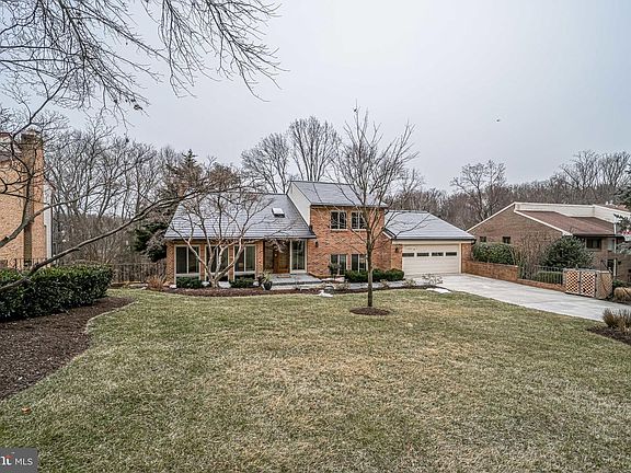 2nd image of 3807 Fort Hill Dr
