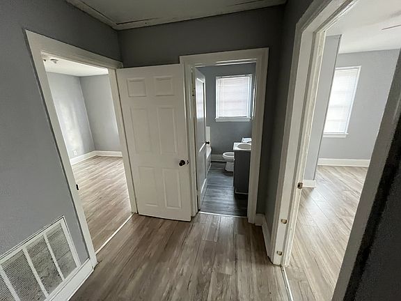 2nd image of 1761 Oglesby Pl #A