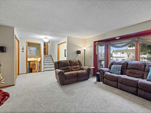 5th image of 1930 Dogwood Pl