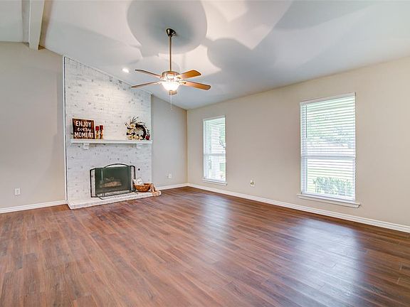 3rd image of 2305 Mars Dr