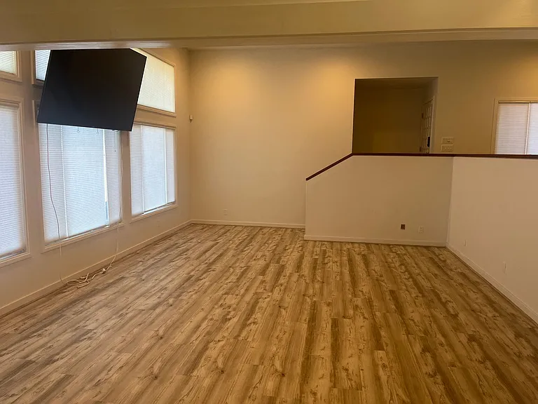 498 Polulani Dr — Photo 12
