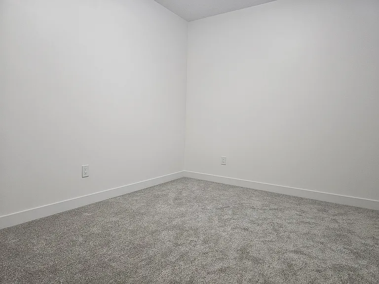 740 Daniels Way SW #8 — Photo 9