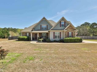 154 Fieldstone Farms Dr, Senoia, GA 30276