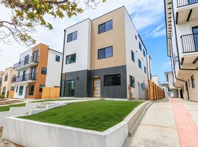 Gorgeous New Townhomes In Prime Location