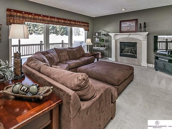 3rd image of 5604 N 162nd St