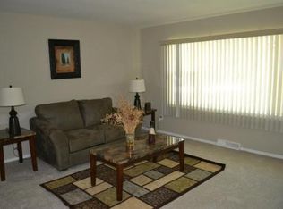 2610 40th Pl, Highland, IN 46322