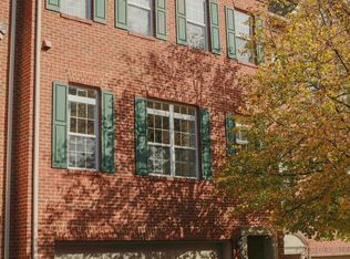444 Clayton La, Alexandria, VA 22304