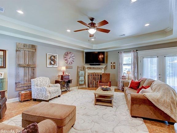 4th image of 122 Big Oak Trl