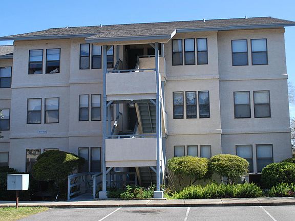 5th image of 5615 San Juan Ave APT 305