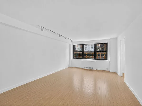 405 E 63rd St APT 2B, New York, NY 10065