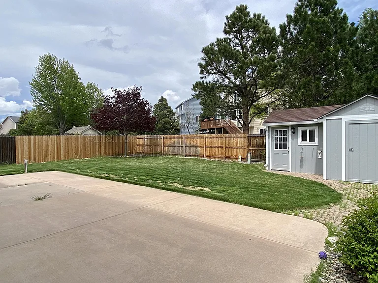 2825 Dristol Dr — Photo 41