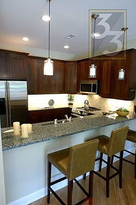 4th image of 2927 N Lincoln Ave APT 1