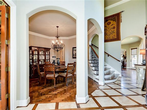 3rd image of 7013 Epworth Ln