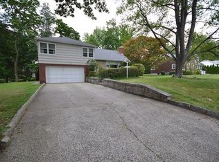 1450 Roosevelt Ave, Pelham, NY 10464