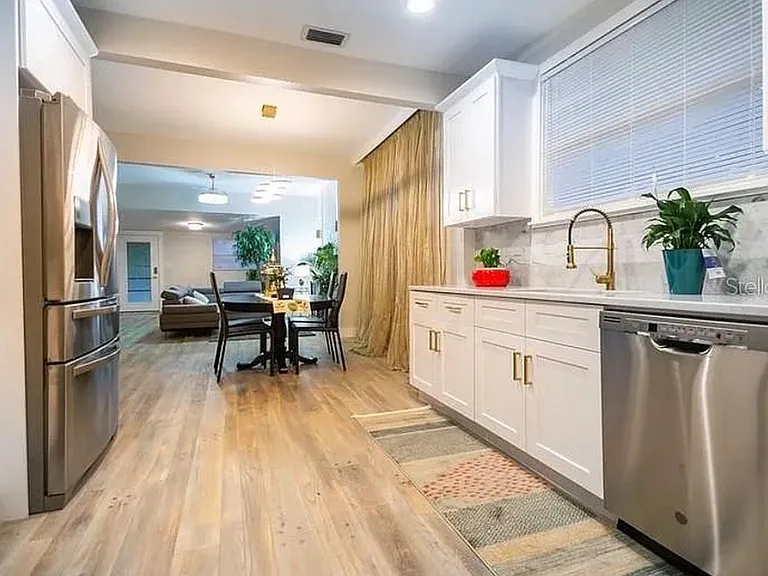 1324 Cloverlawn Ave — Photo 8