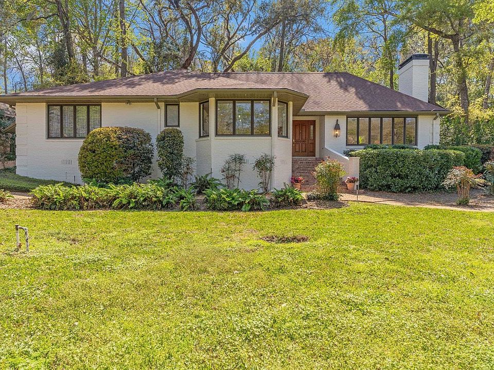 1st image of 2570 Noble Dr