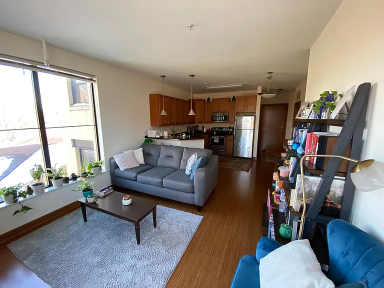 1917 Monroe St #412 — Photo 11