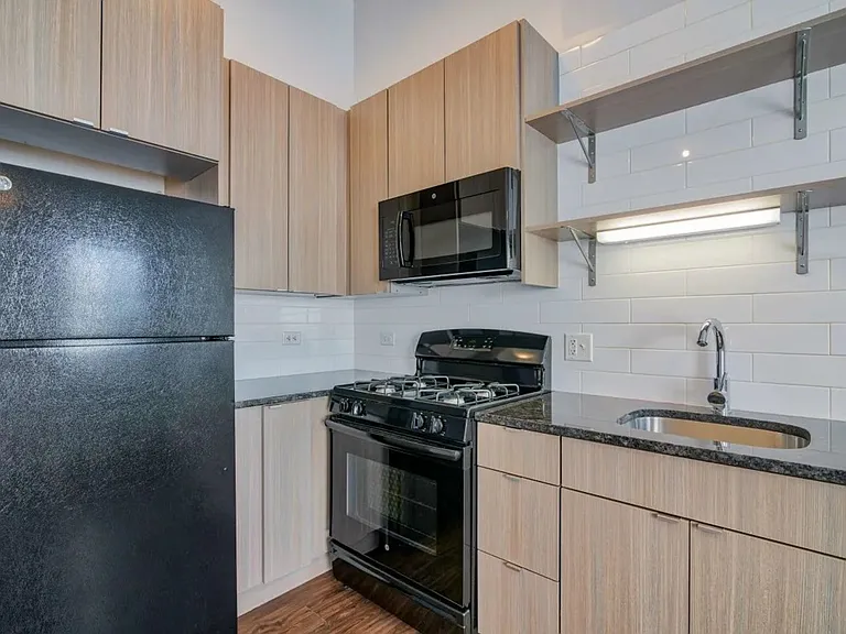 5051 N Kenmore Ave — Photo 40